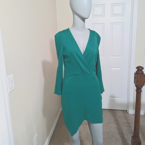 Foreign Exchange Dresses & Skirts - Foreign Exchange green dress size Large
